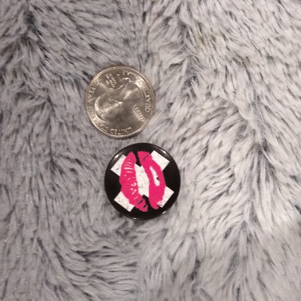 Lip Pin - Picture 3 of 3